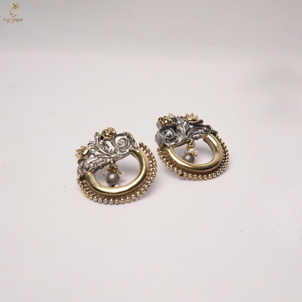 German Silver Dual-Tone Pearl Mala Set | Floral Pendant & Earrings | KV-5276